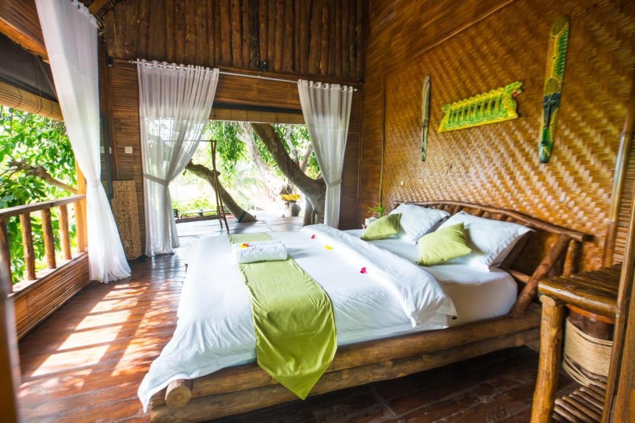 Gading Tree House Villa Batununggul Ngoại thất bức ảnh