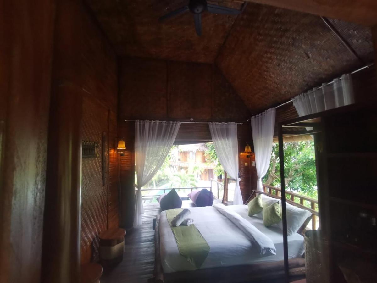 Gading Tree House Villa Batununggul Ngoại thất bức ảnh