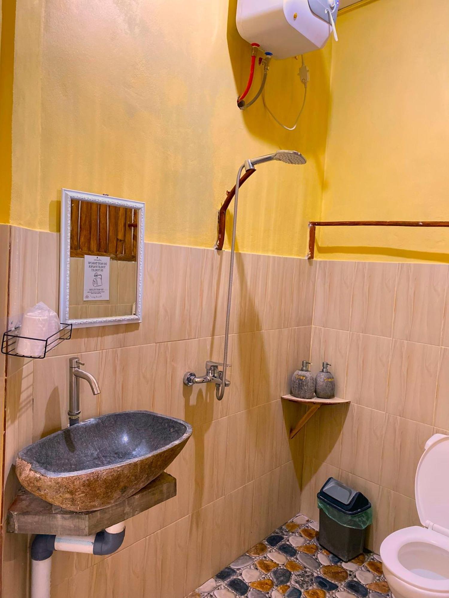 Gading Tree House Villa Batununggul Ngoại thất bức ảnh