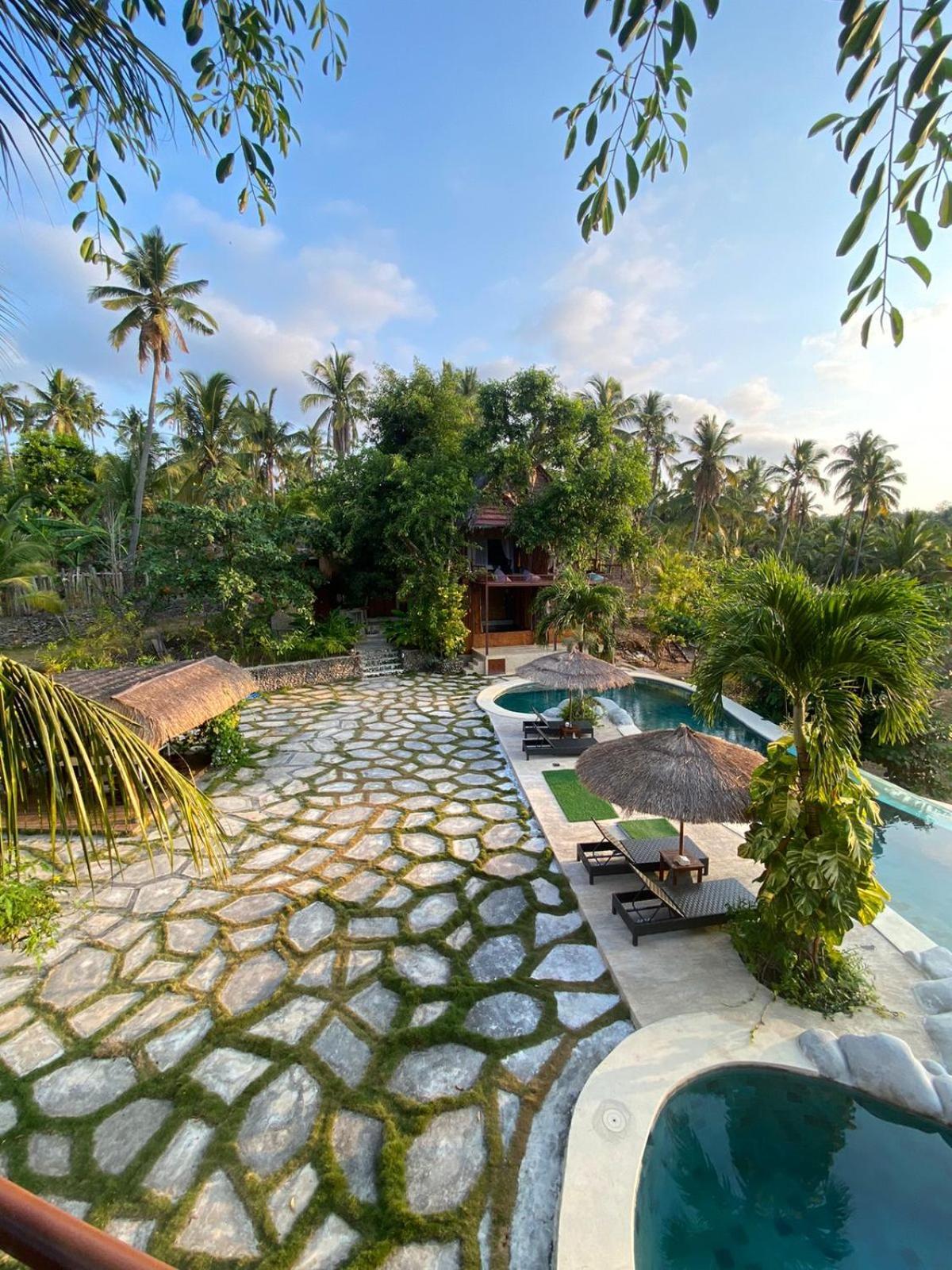 Gading Tree House Villa Batununggul Ngoại thất bức ảnh
