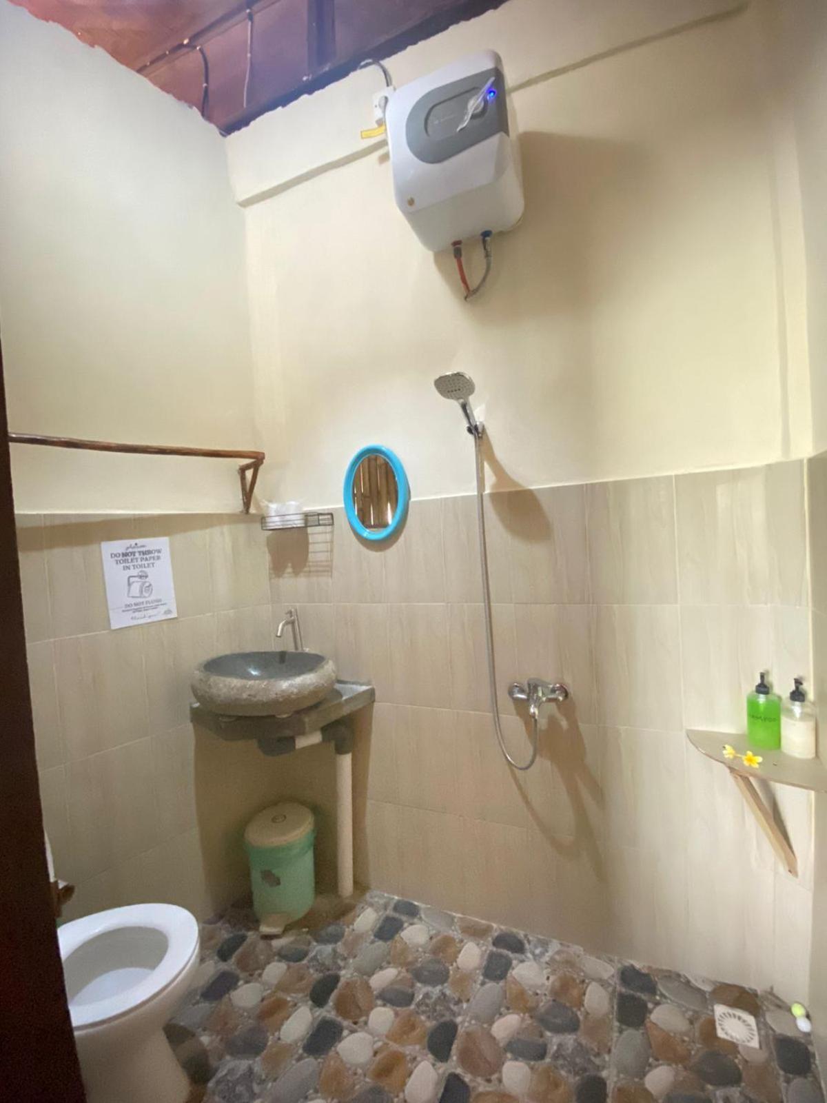 Gading Tree House Villa Batununggul Ngoại thất bức ảnh