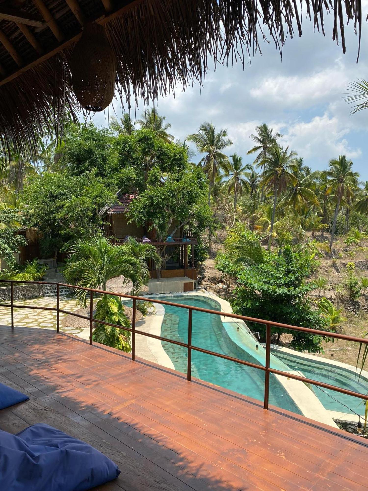 Gading Tree House Villa Batununggul Ngoại thất bức ảnh